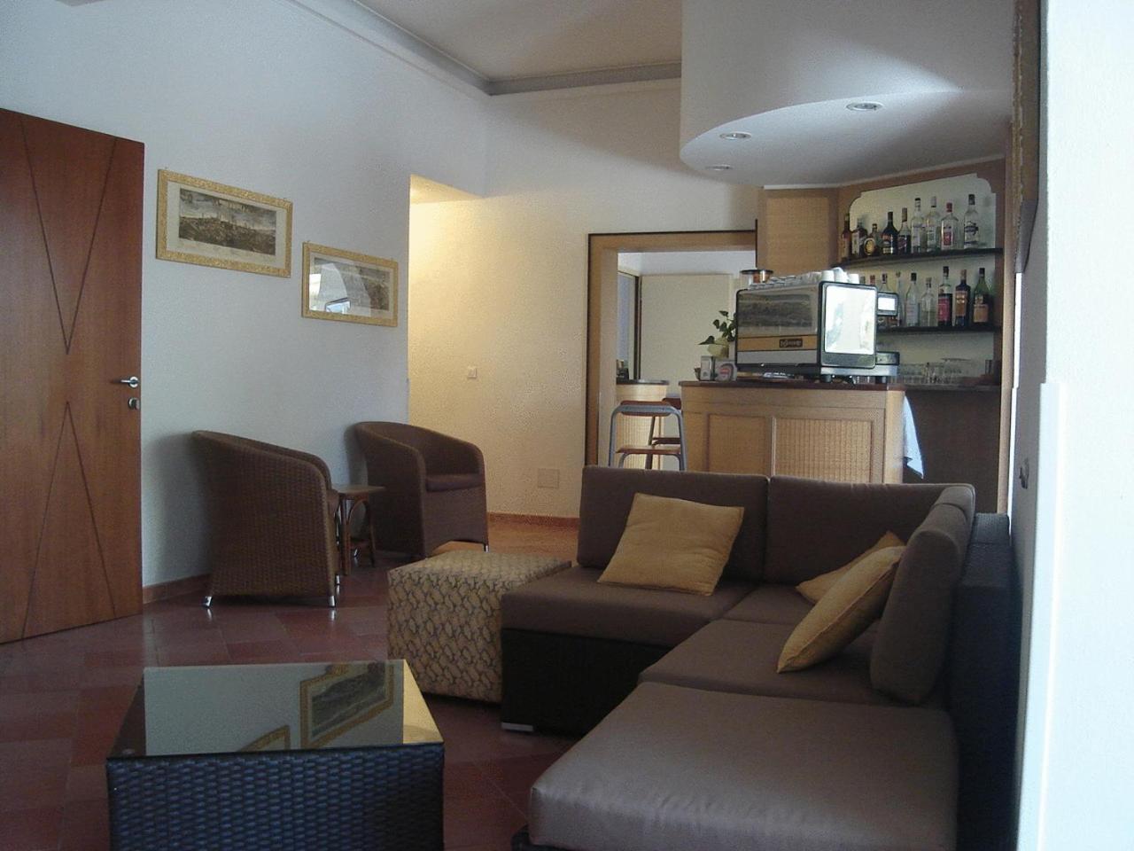 Hotel Azzurra Marina di Pietrasanta Exterior photo